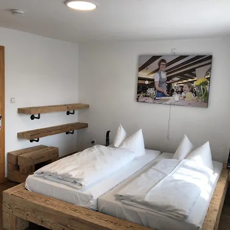 بيت ريفي Landgasthof Kreuz كونستانز