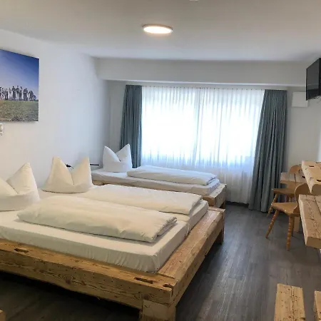 Landgasthof Kreuz بيت ريفي 3*