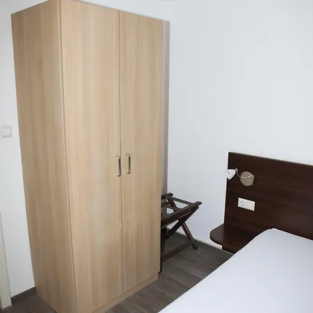 بيت ريفي Landgasthof Kreuz