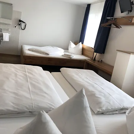 بيت ريفي Landgasthof Kreuz كونستانز