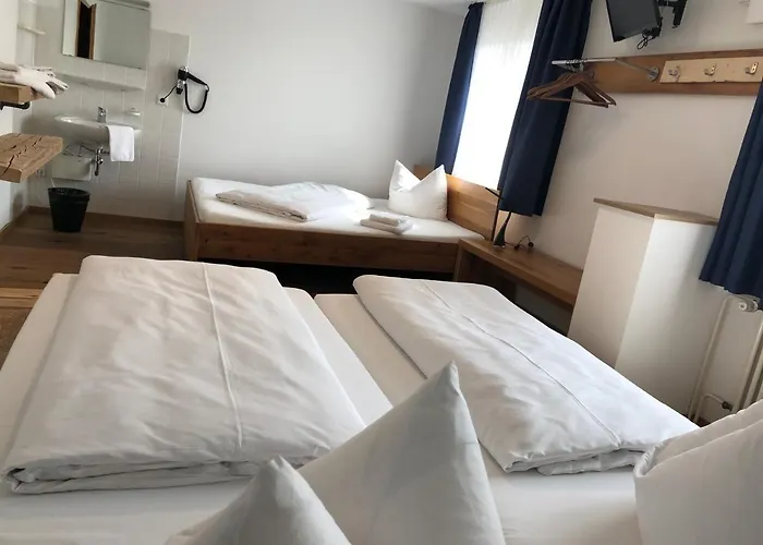 Landgasthof Kreuz Penzion Kostnice