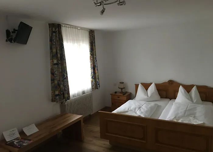 Landgasthof Kreuz Penzion Kostnice